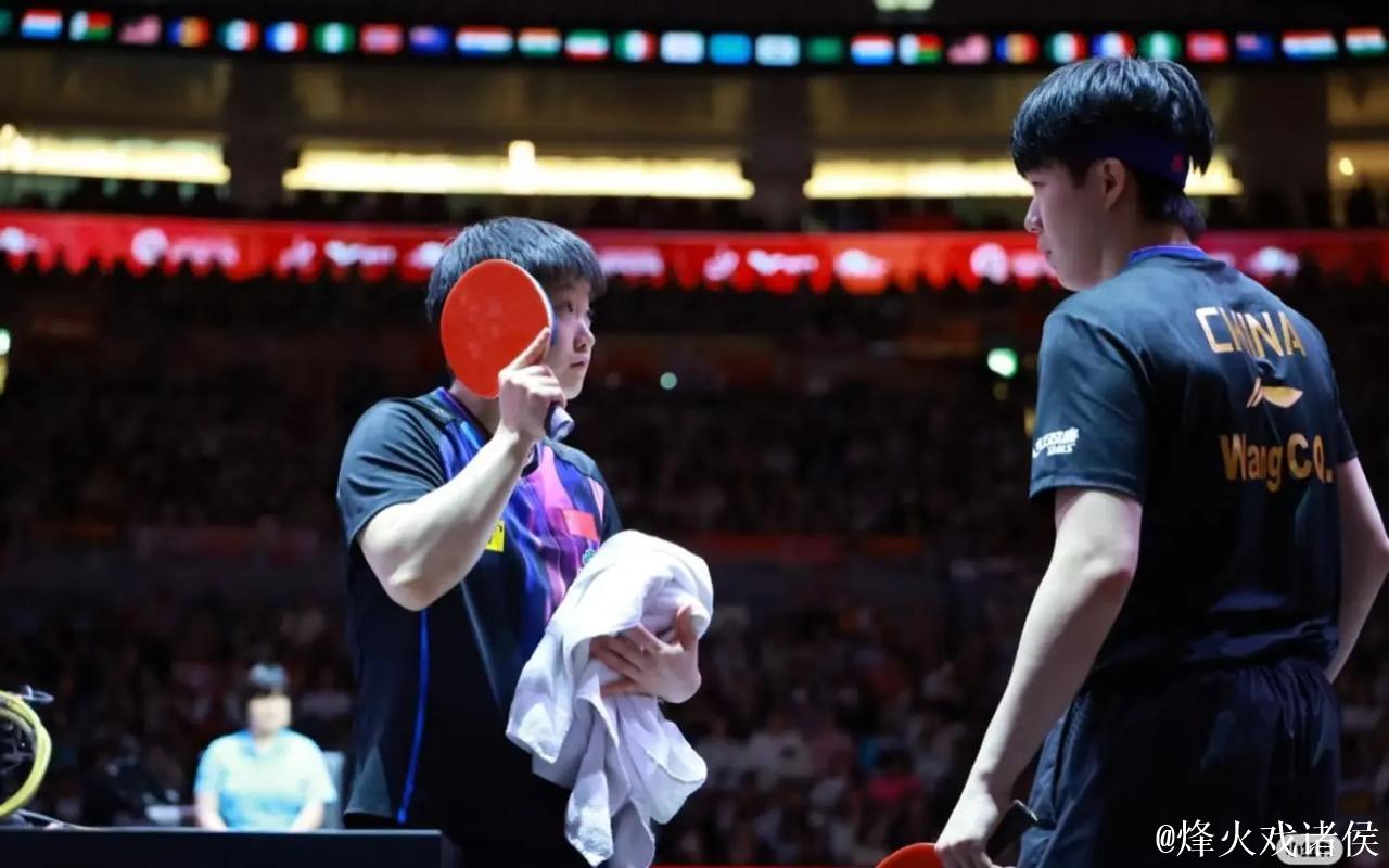 莎头极限18板对攻，王楚钦正手杀，孙颖莎又蹲下，全场沸腾了